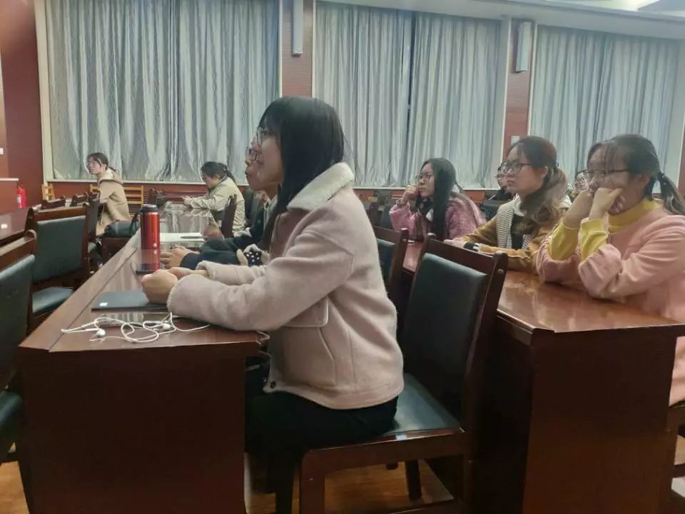 a0710901b4424a928e984eb82e0dbf4d.jpg a0710901b4424a928e984eb82e0dbf4d.jpg