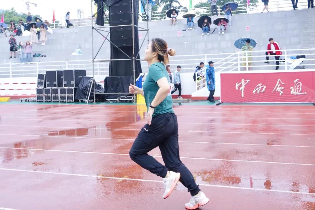 0d452bbbec7f417d9aa840434250094e.jpg 0d452bbbec7f417d9aa840434250094e.jpg