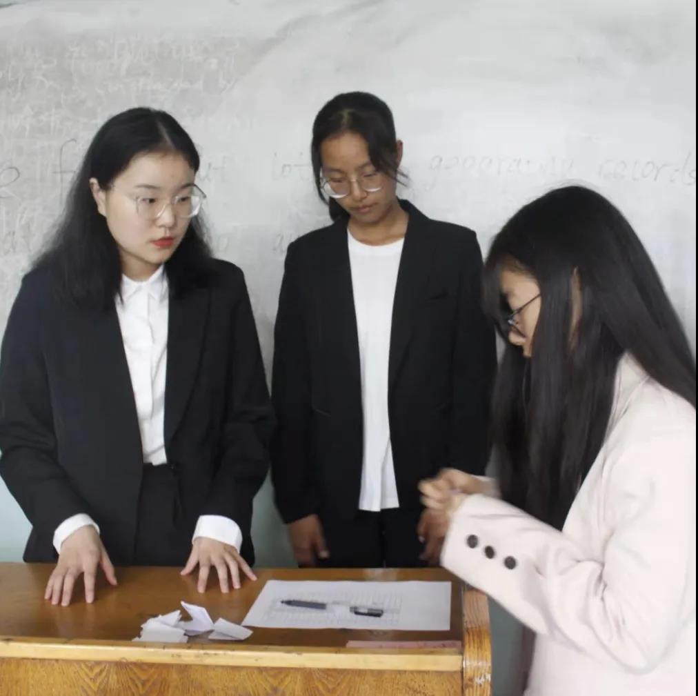 ec2f4ff5aa1c40bdbb6d7a4dfebcae65.jpg ec2f4ff5aa1c40bdbb6d7a4dfebcae65.jpg