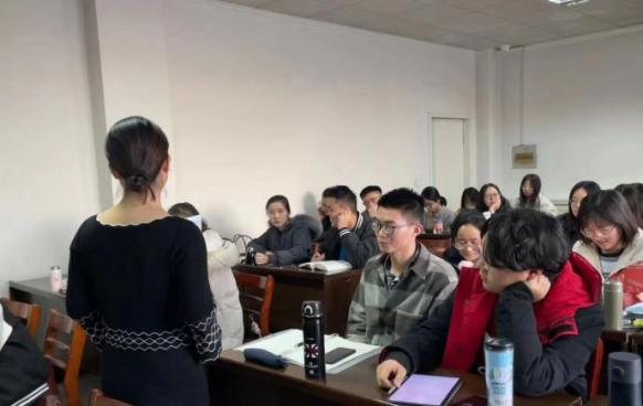 8a457a5daf00456cb8ea4a9aea5f384b.jpg 8a457a5daf00456cb8ea4a9aea5f384b.jpg